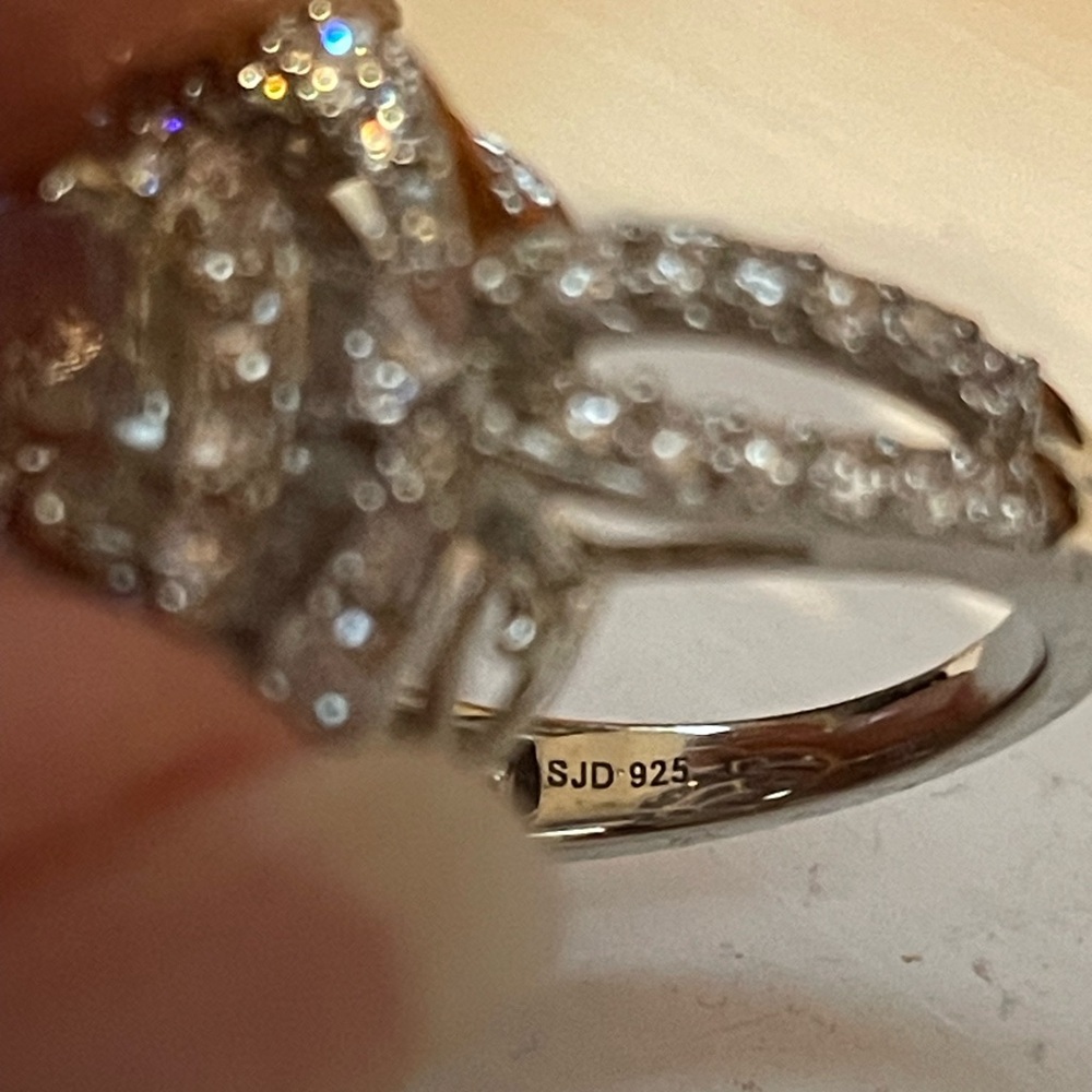 Bella Luce ring - Picture 7 of 7